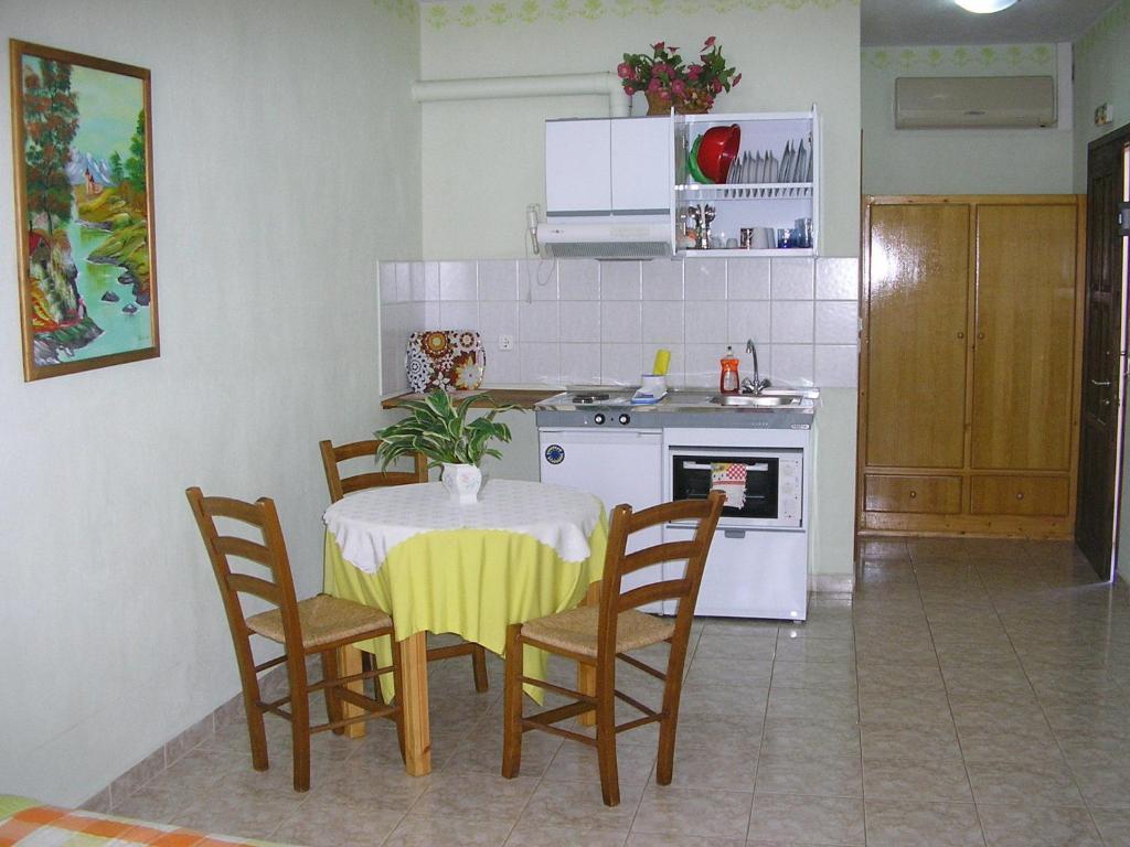 Aris Junior Studio & Apartments Neo Klima Dış mekan fotoğraf