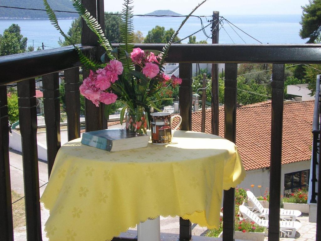 Aris Junior Studio & Apartments Neo Klima Oda fotoğraf